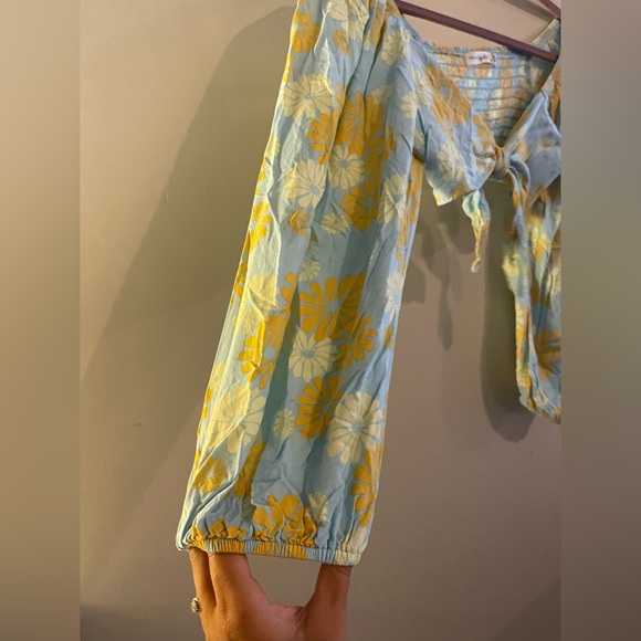 Live To Be Spoiled Green & Blue Floral Cropped Long Sleeve Blouse - Picture 4 of 5